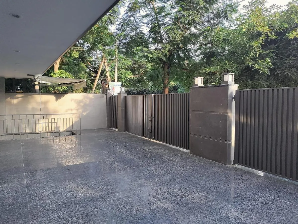 Perch Service Apartment Dlf Cyber City Gurgaon
