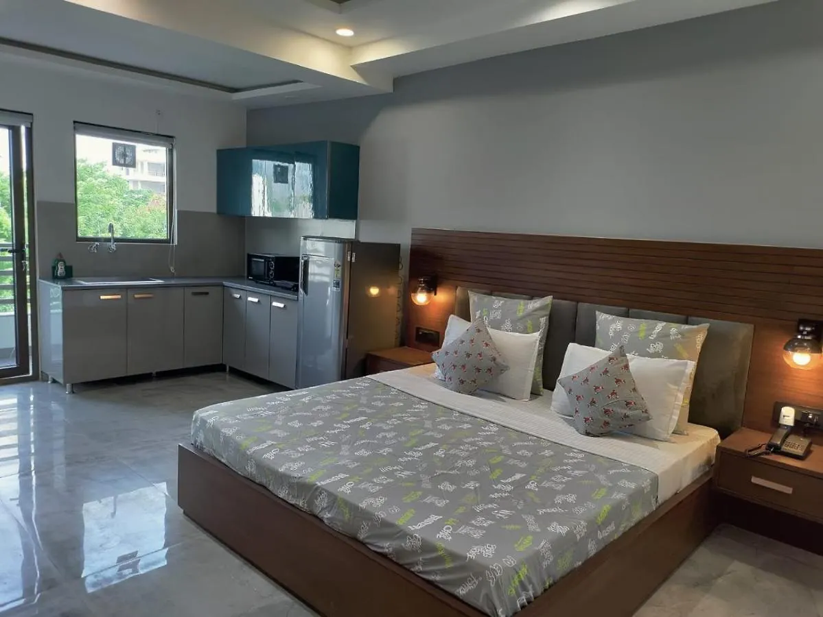 Perch Service Apartment Dlf Cyber City Gurgaon 0*,  India